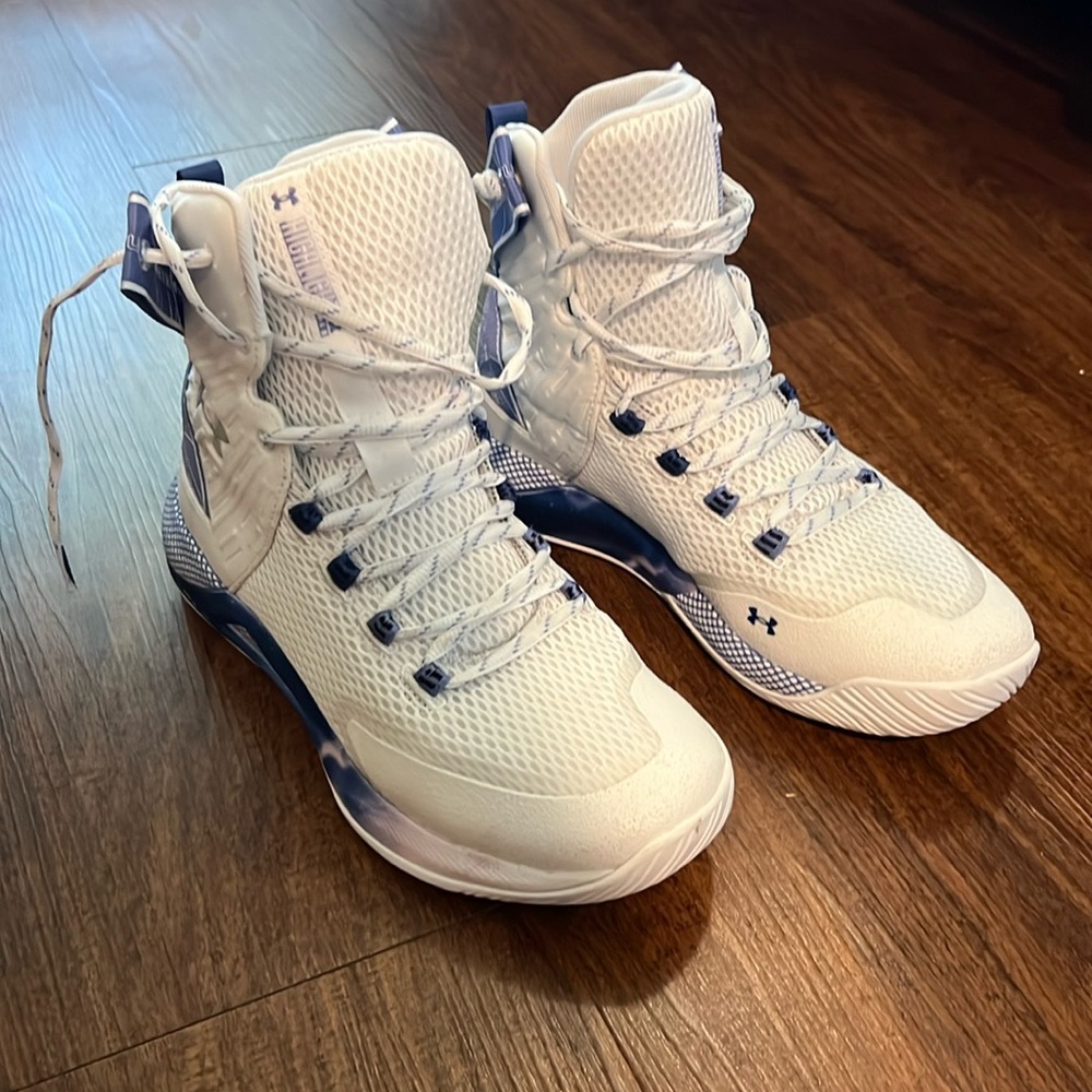 Under armor volleyball court shoes!!